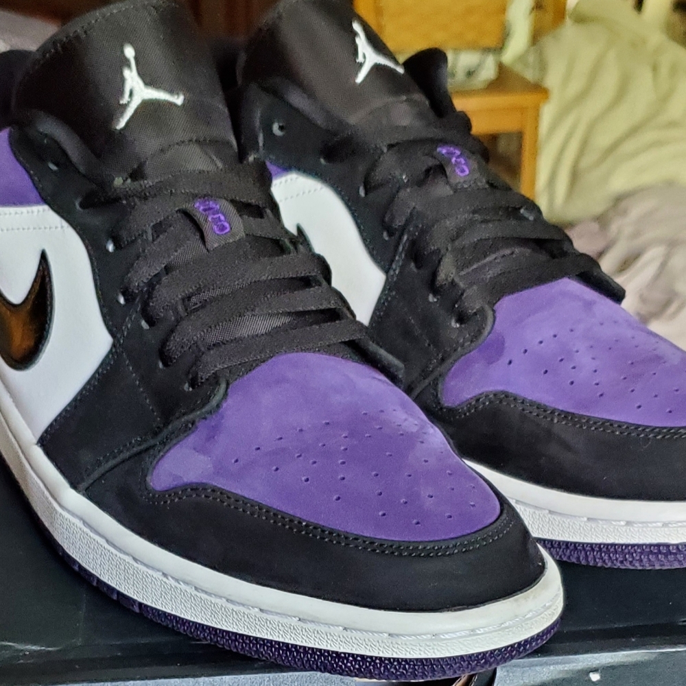 JORDAN 1 LOW SE "COURT PURPLE" SIZE 12 M553558-125